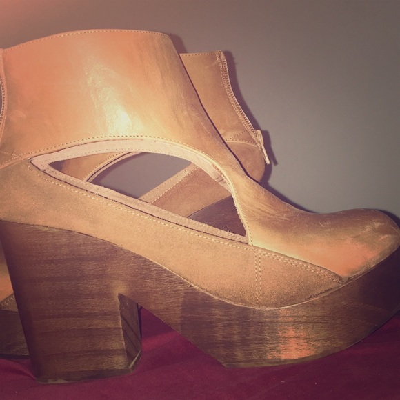 Free People Shoes - Free people wooden platforms.